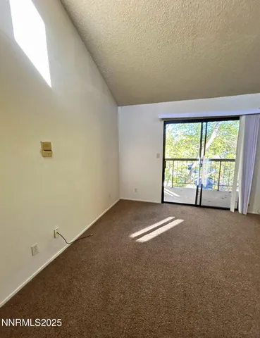 $945 | 2450 Lymbery Street, Unit 311, Reno, NV 89509