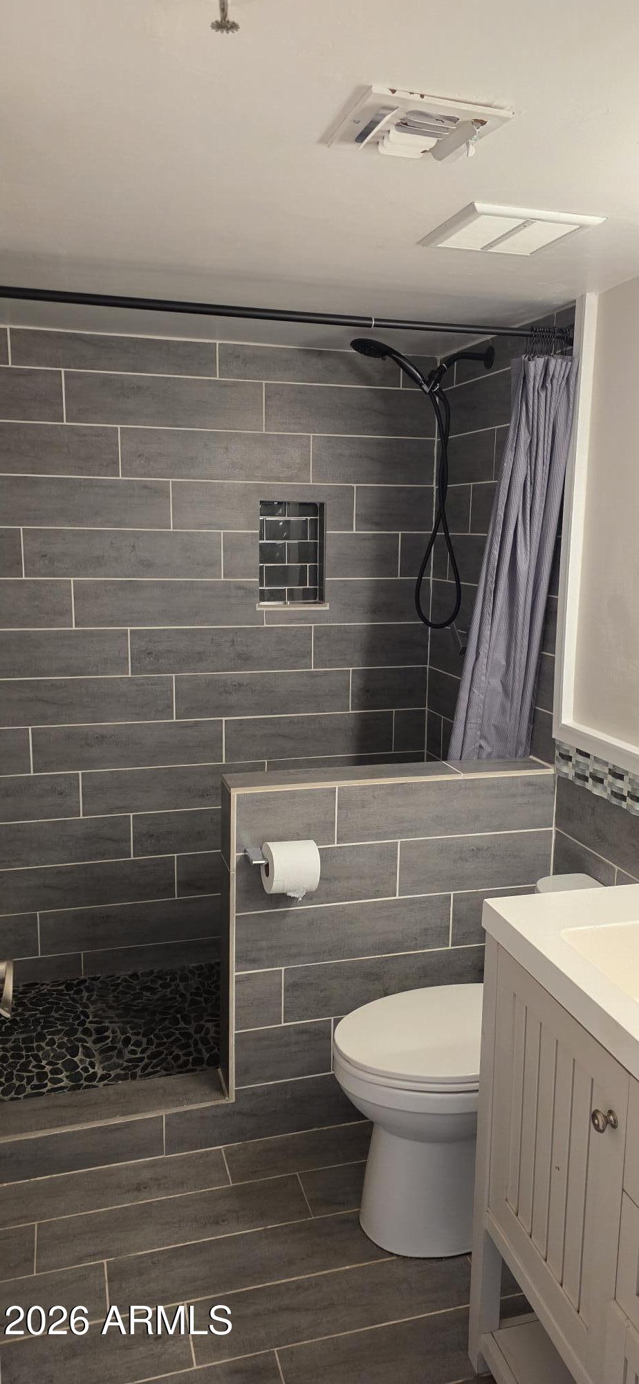 12123 West Bell Road, Unit 138 Surprise, AZ 85378 - Photo 29 of 37 Bathroom