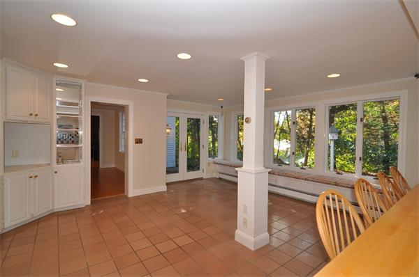 46 Old Colony Road Wellesley, MA 02481 - Photo 4 of 9