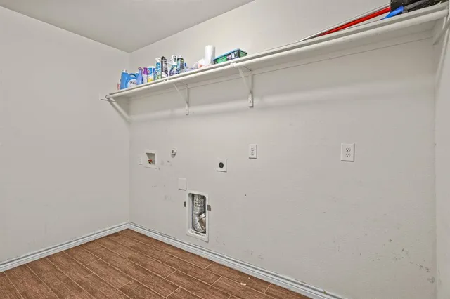 a view of a small space with an empty space