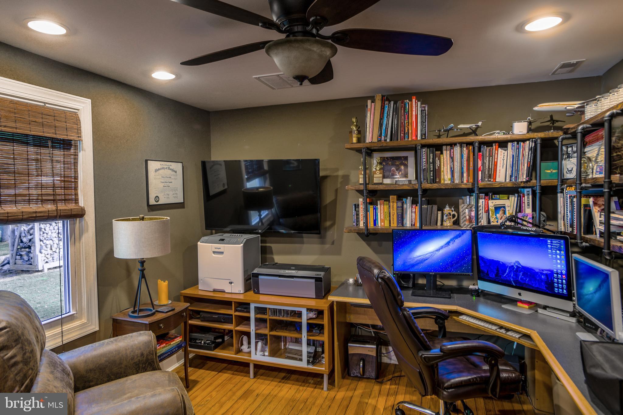 2574 Salem Bottom Road Westminster, MD 21157 - Photo 16 of 36 Main level BR #5 also a great office