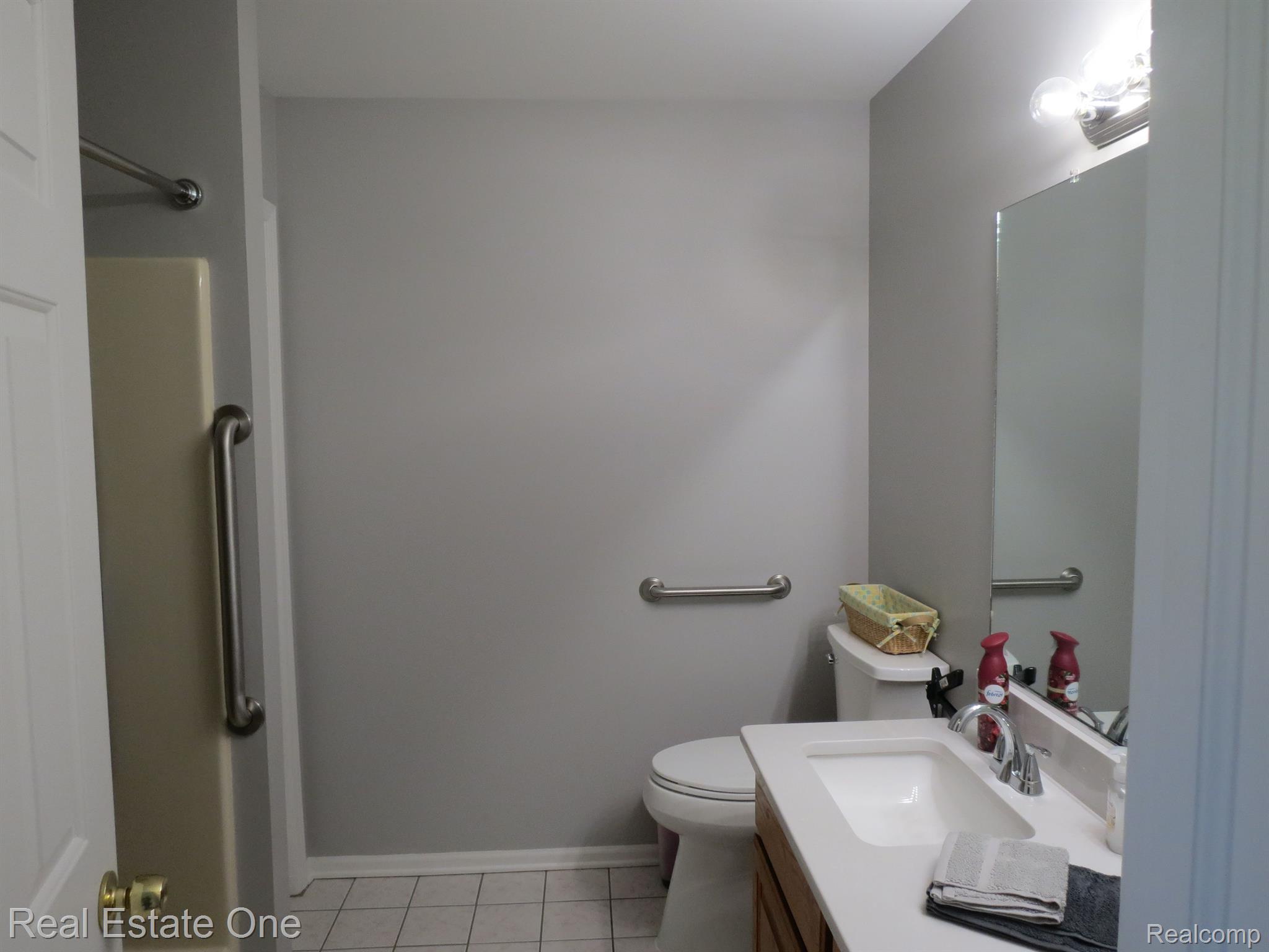 8401 Bergin Road Howell, MI 48843 - Photo 34 of 50 Gallery Image 34