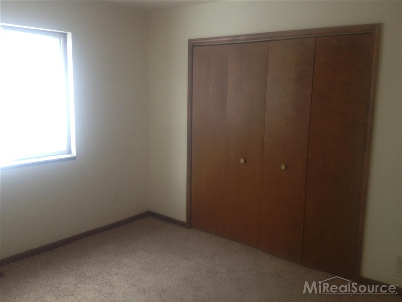 906 Neff Road, Unit 908 Grosse Pointe, MI 48230 - Photo 19 of 21