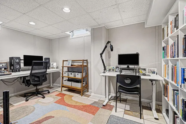 $480,000 | 1610 Argyle Crescent, Ann Arbor, MI 48103