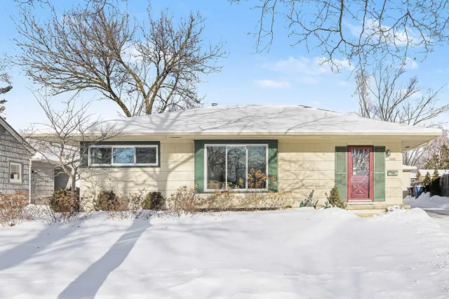 $480,000 | 1610 Argyle Crescent, Ann Arbor, MI 48103
