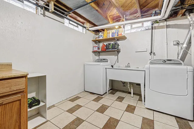 $480,000 | 1610 Argyle Crescent, Ann Arbor, MI 48103