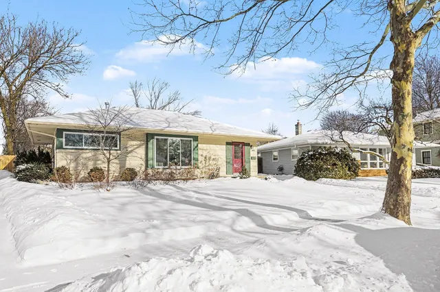 $480,000 | 1610 Argyle Crescent, Ann Arbor, MI 48103