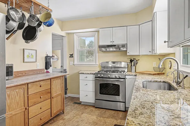 $480,000 | 1610 Argyle Crescent, Ann Arbor, MI 48103