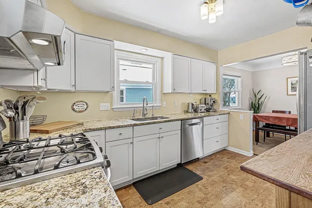 $480,000 | 1610 Argyle Crescent, Ann Arbor, MI 48103