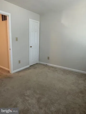 $3,950 | 560 Colecroft Court, Alexandria, VA 22314