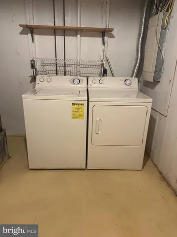 $3,950 | 560 Colecroft Court, Alexandria, VA 22314