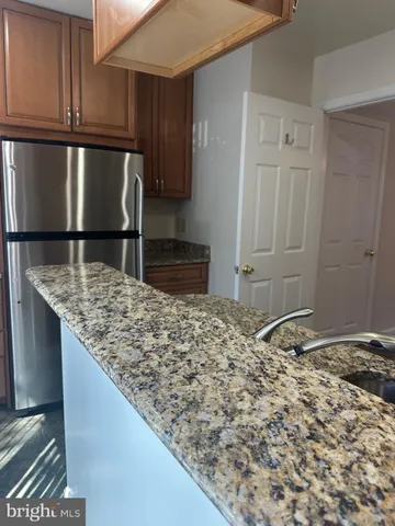 $3,950 | 560 Colecroft Court, Alexandria, VA 22314