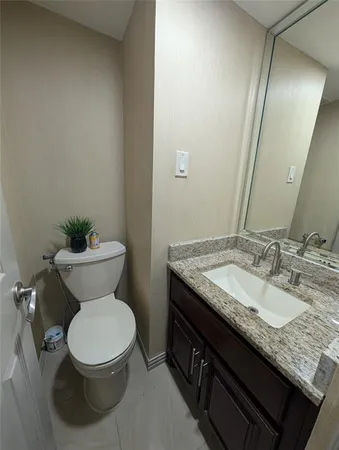 $2,000 | 6646 East Lovers Lane, Dallas, TX 75214