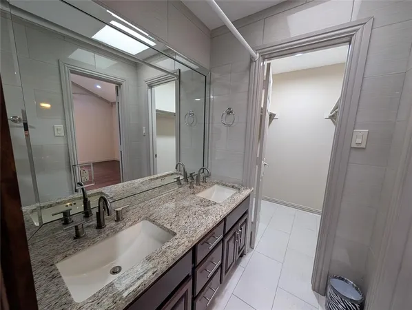 $2,000 | 6646 East Lovers Lane, Dallas, TX 75214