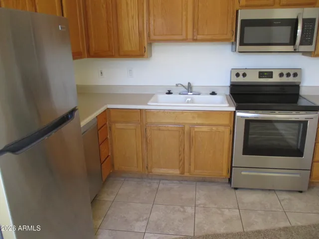 $1,250 | 820 West Knox Road, Chandler, AZ 85225