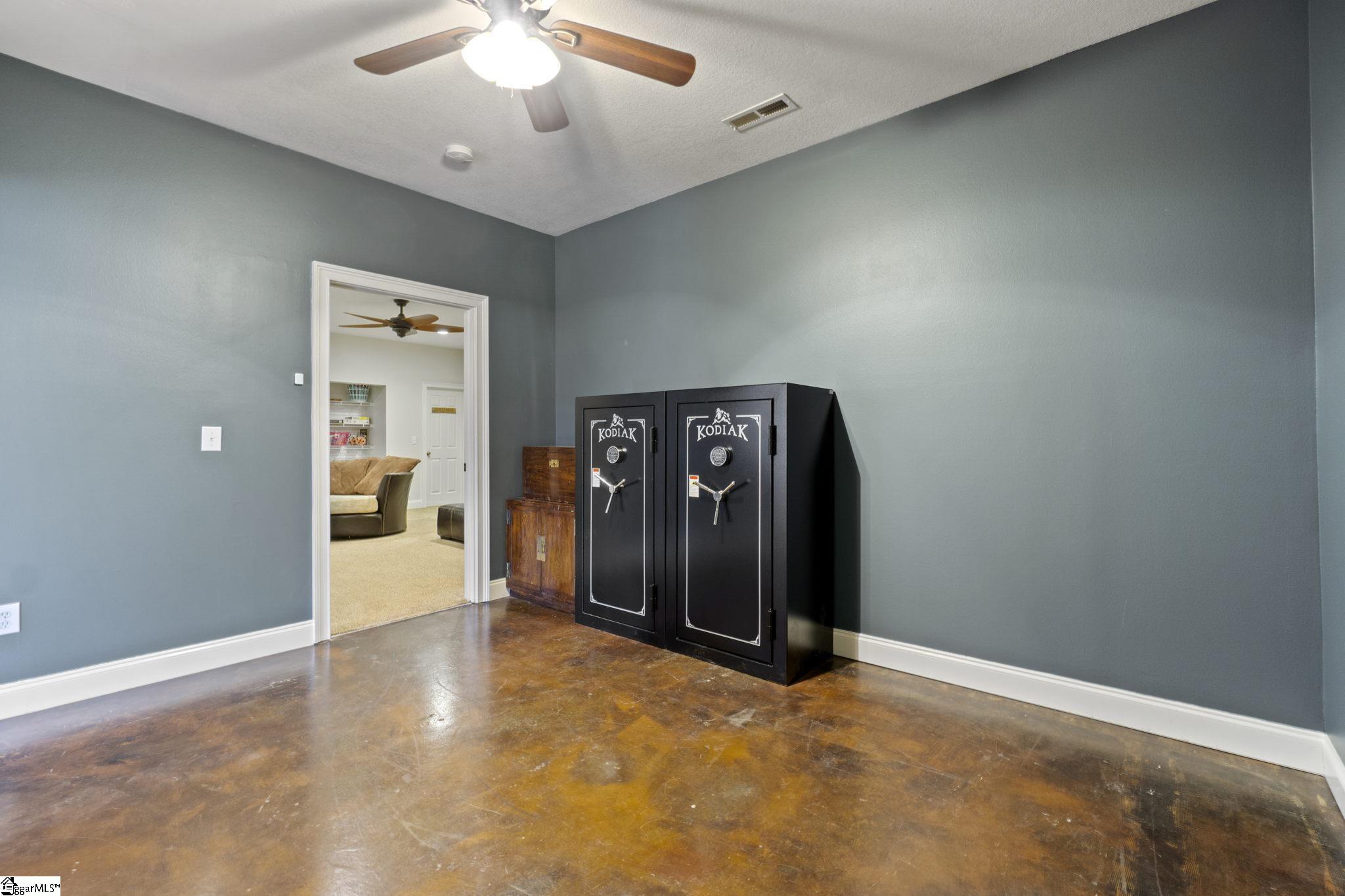 239 North Rutherford Road Greer, SC 29651 - Photo 20 of 33