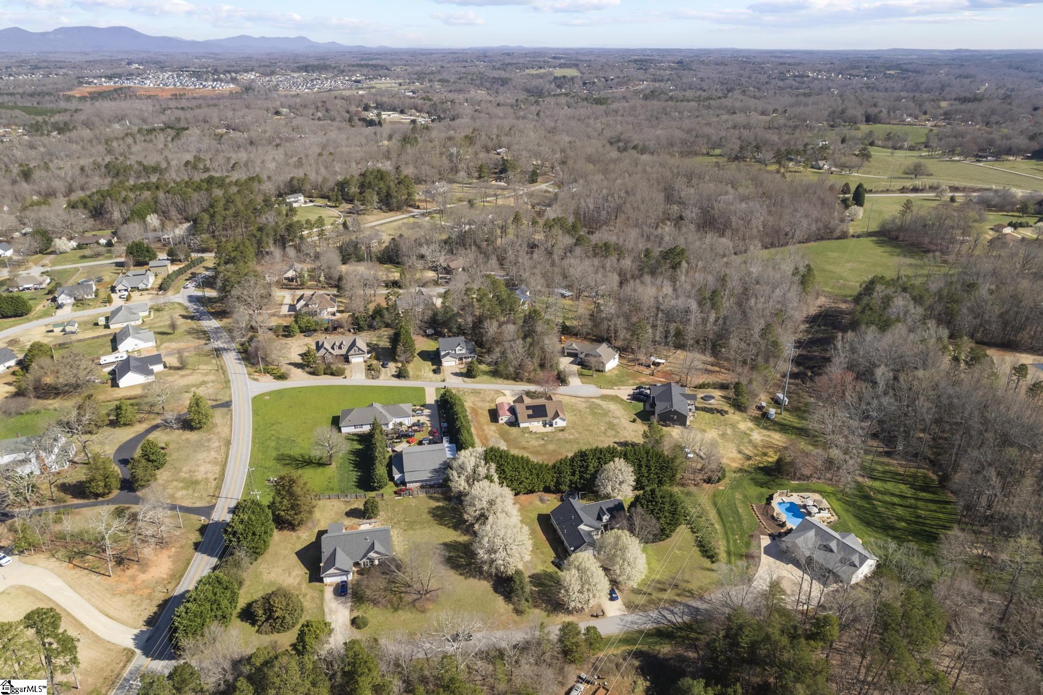 239 North Rutherford Road Greer, SC 29651 - Photo 32 of 33