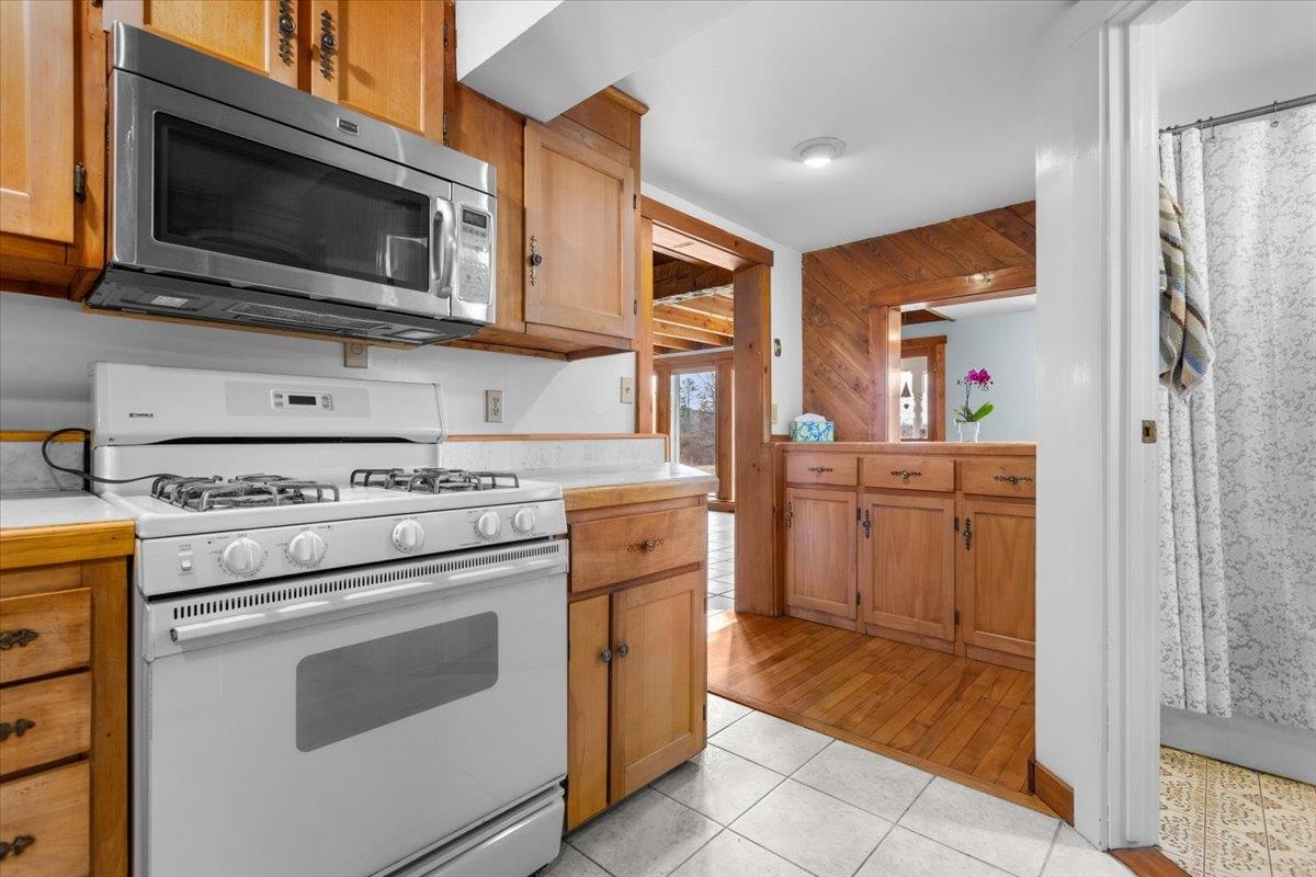 142 King Pond Road Woodbury, VT 05650 - Photo 4 of 60