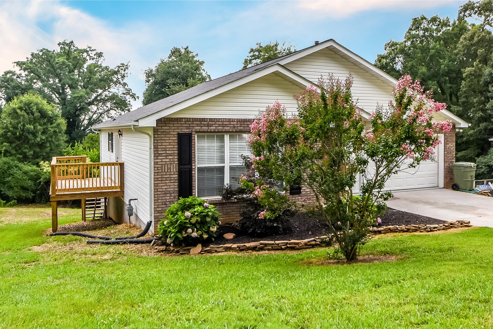 1709 Jett Road Maryville, TN 37804 - Photo 3 of 39 Gallery Image 3