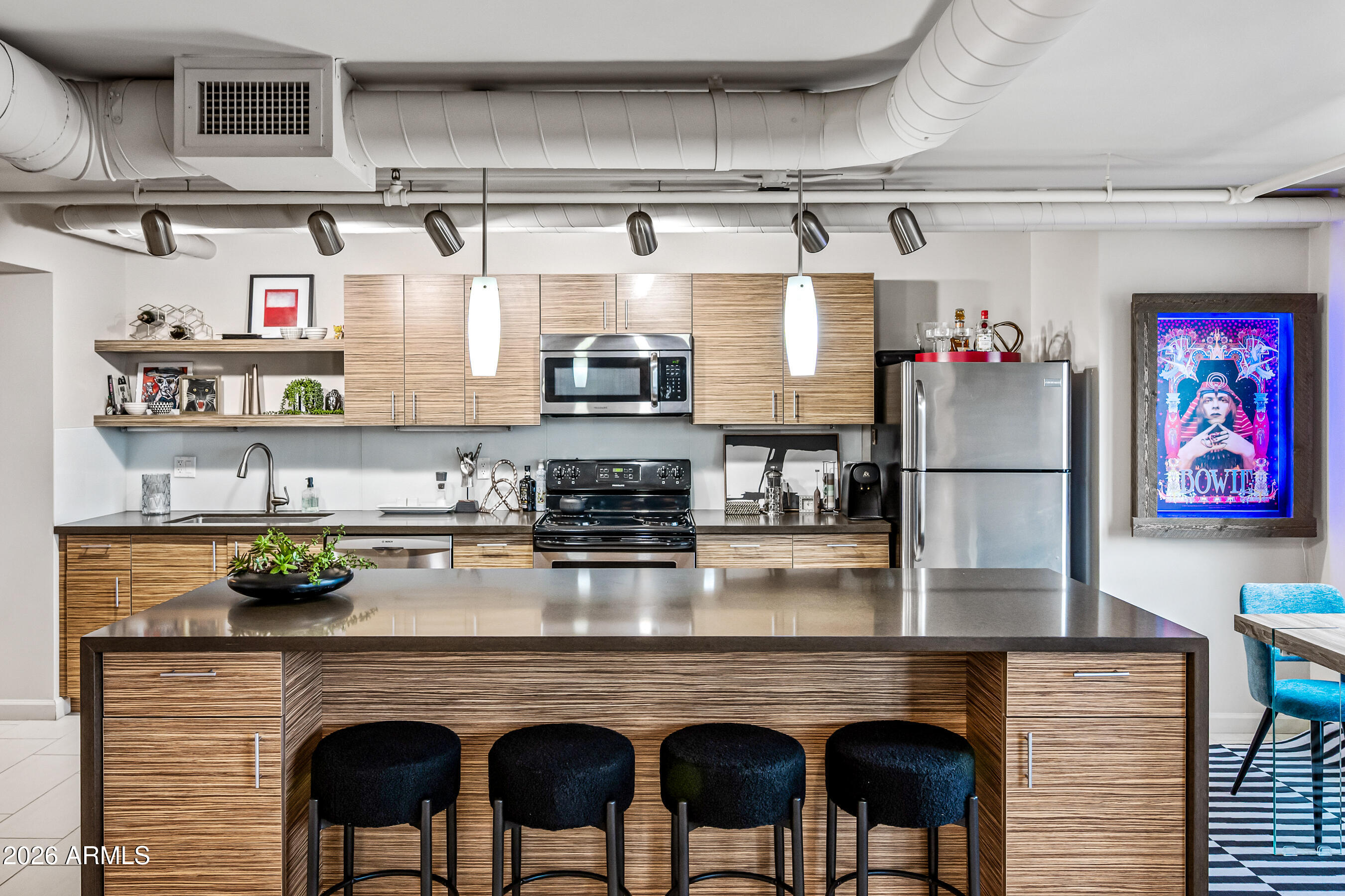 535 West Thomas Road, Unit 407 Phoenix, AZ 85013 - Photo 8 of 42 Beautiful kitchen