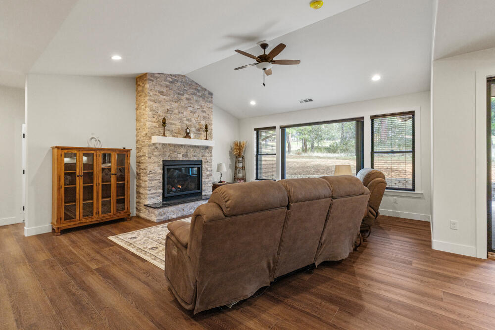 11635 Merganser Road Klamath Falls, OR 97601 - Photo 12 of 68 View From Great Room