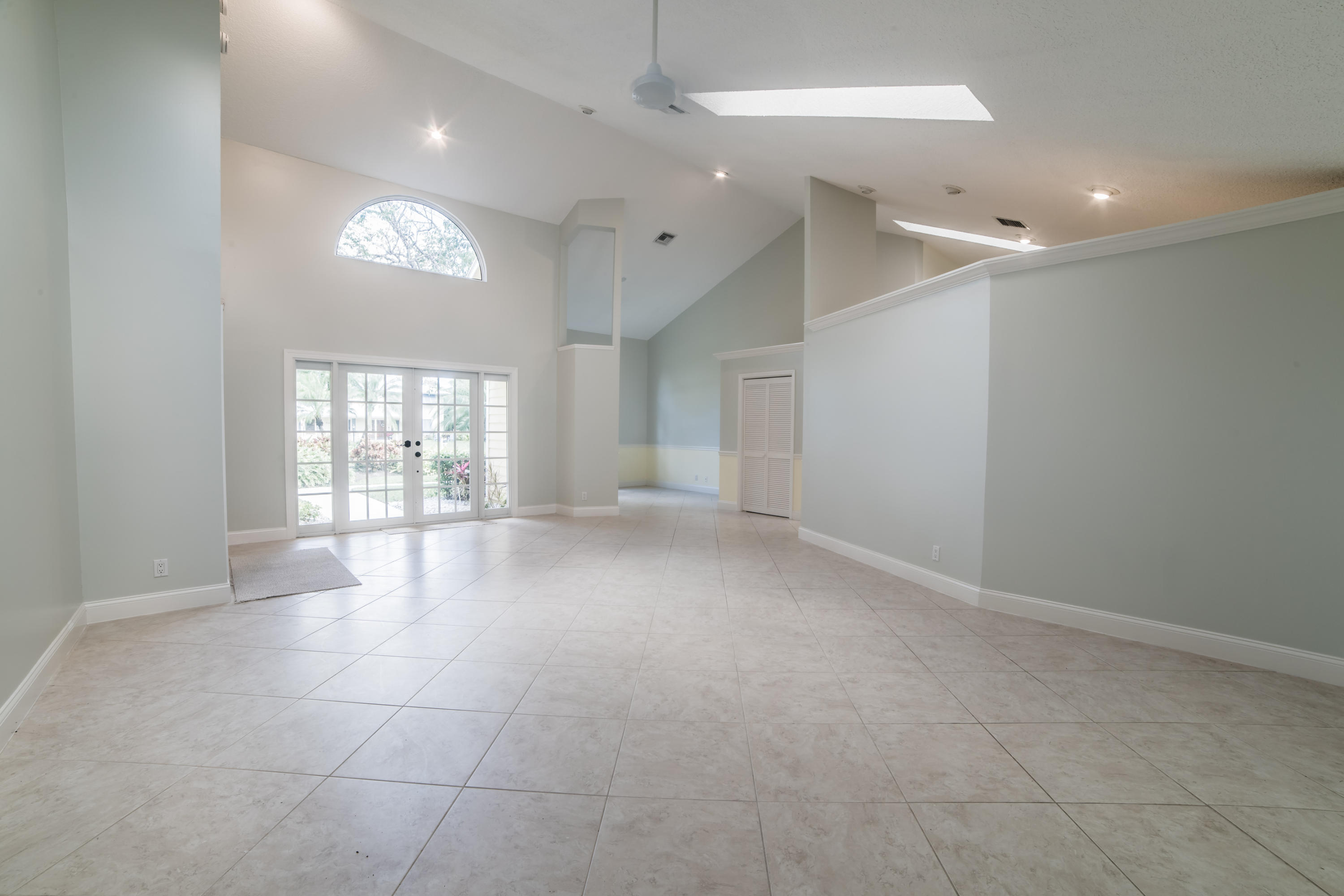 6230 Wood Lake Road Jupiter, FL 33458 - Photo 12 of 44 Living Room 4.jpg