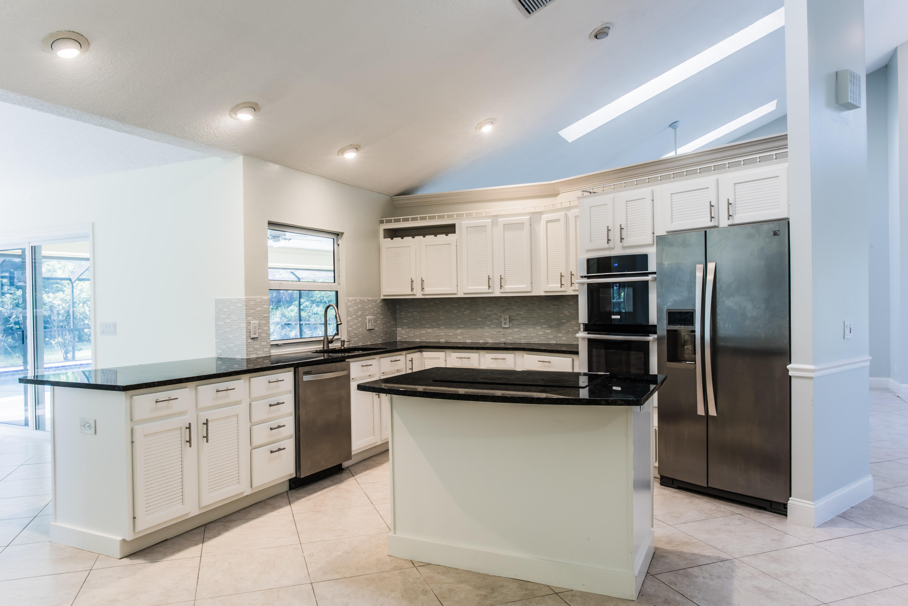 6230 Wood Lake Road Jupiter, FL 33458 - Photo 6 of 44 Kitchen.jpg