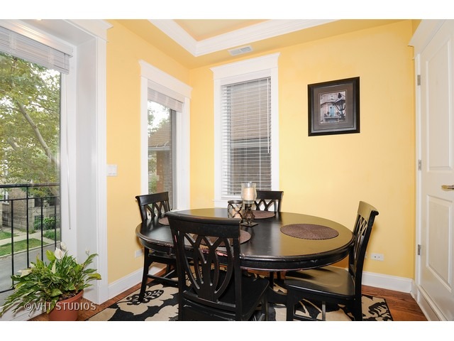 2428 West Thomas Street, Unit 2 Chicago, IL 60622 - Photo 5 of 10