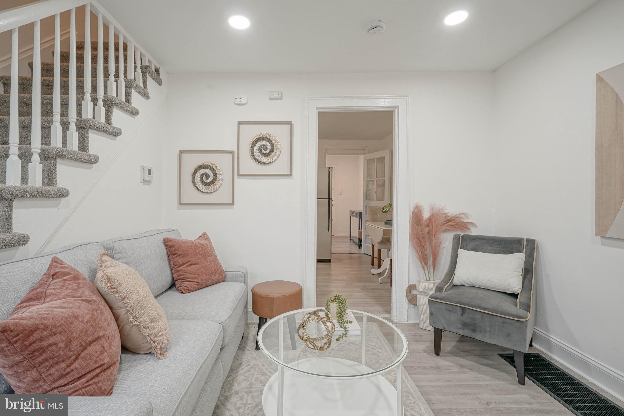 1069 Collings Road Camden, NJ 08104 - Photo 3 of 21