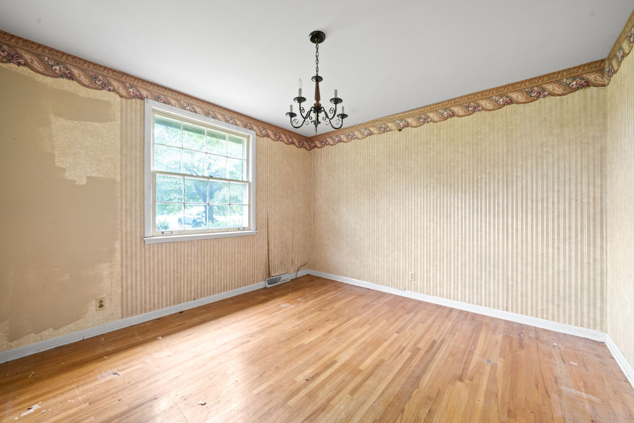 946 Lafayette Road Clarksville, TN 37042 - Photo 9 of 25 Gallery Image 9