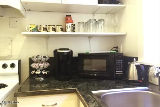 $800,000 | 611 Nixon Avenue, Reno, NV 89509