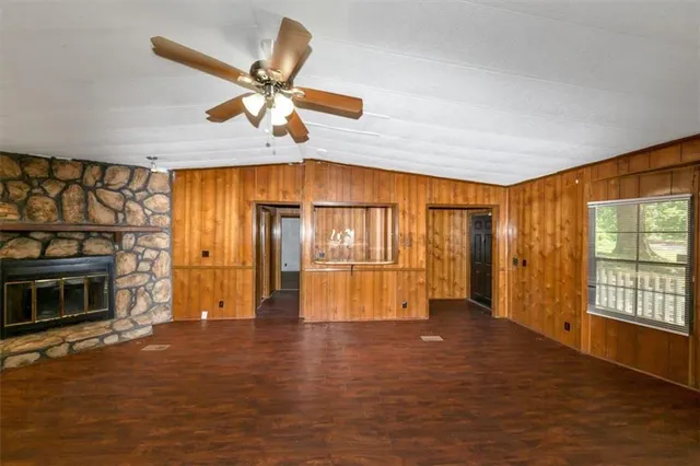 $125,000 | 2017 South Deshon Road, Lithonia, GA 30058