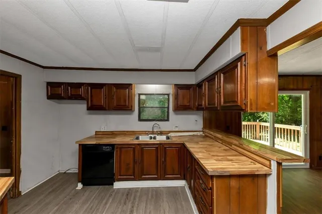 $125,000 | 2017 South Deshon Road, Lithonia, GA 30058