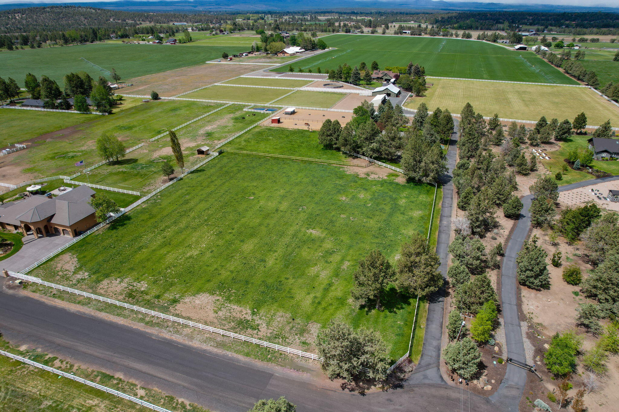 65161 Highland Road Bend, OR 97703 - Photo 43 of 66 30-web-or-mls-65161-highland-road-bend-o