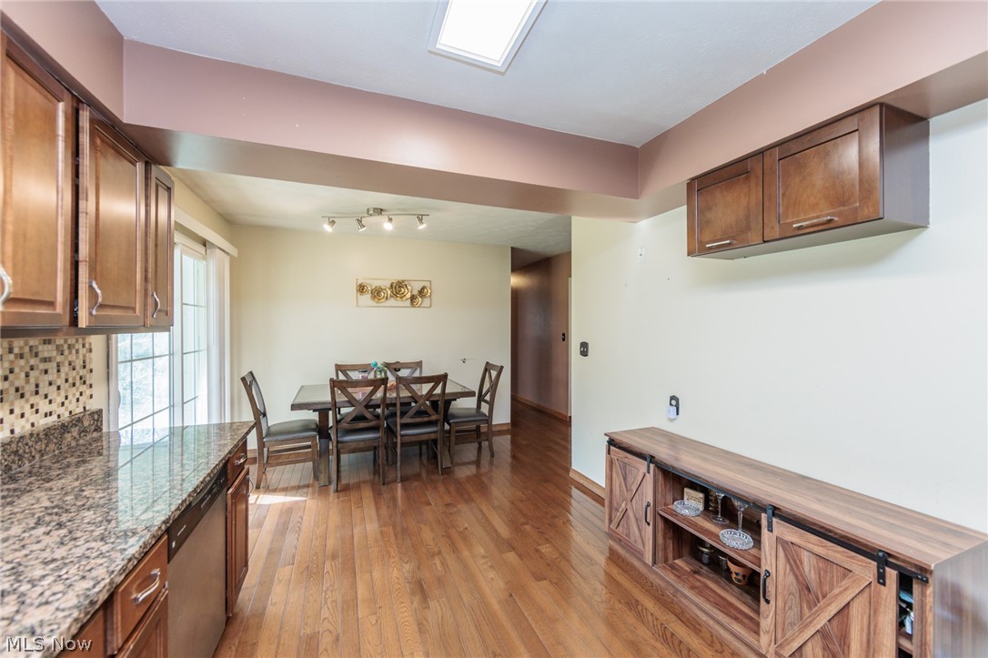 19157 Howe Road Strongsville, OH 44136 - Photo 9 of 46