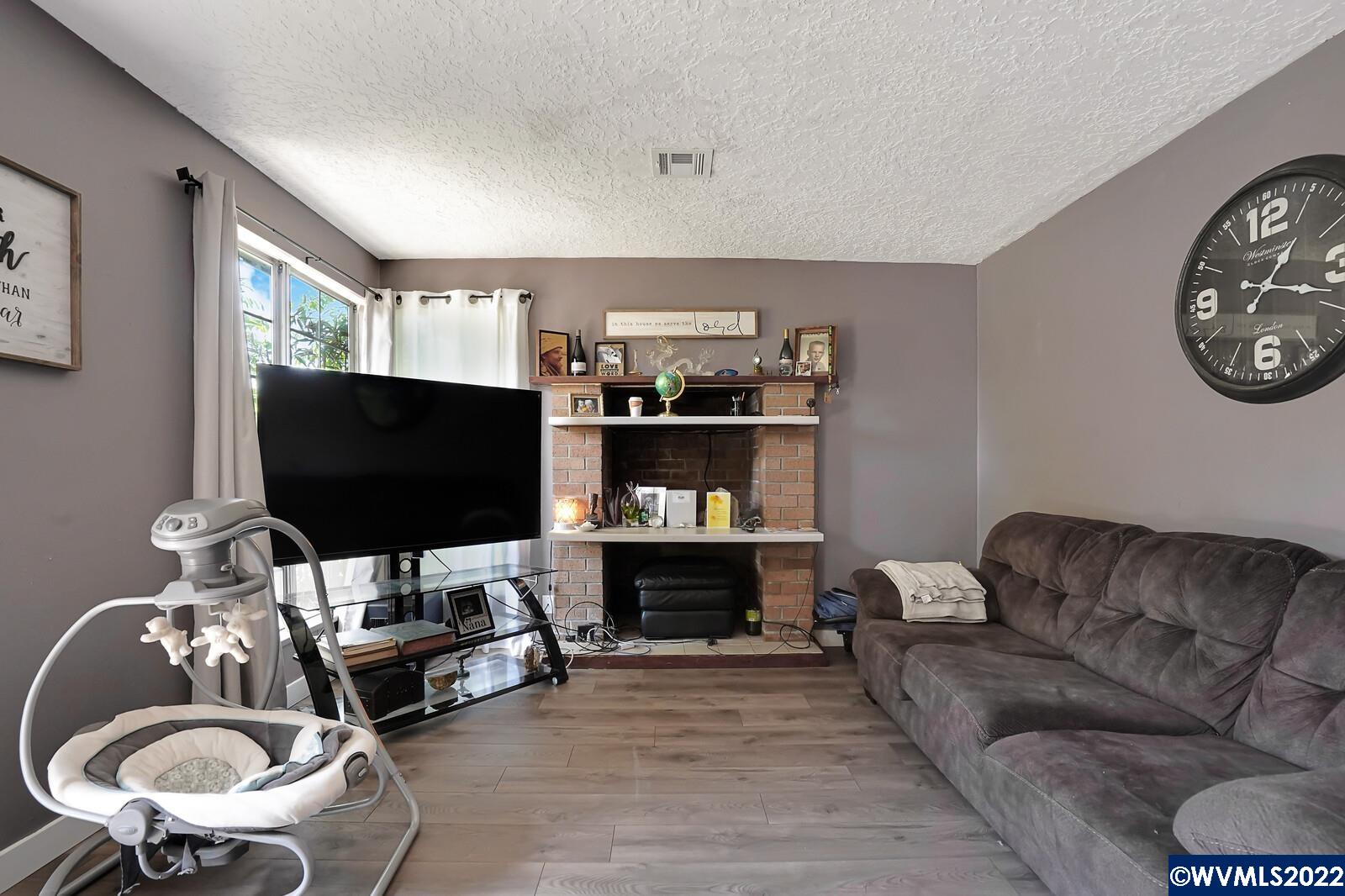 1415 Southwest Maple Street Albany, OR 97321 - Photo 5 of 22 Gallery Image 5