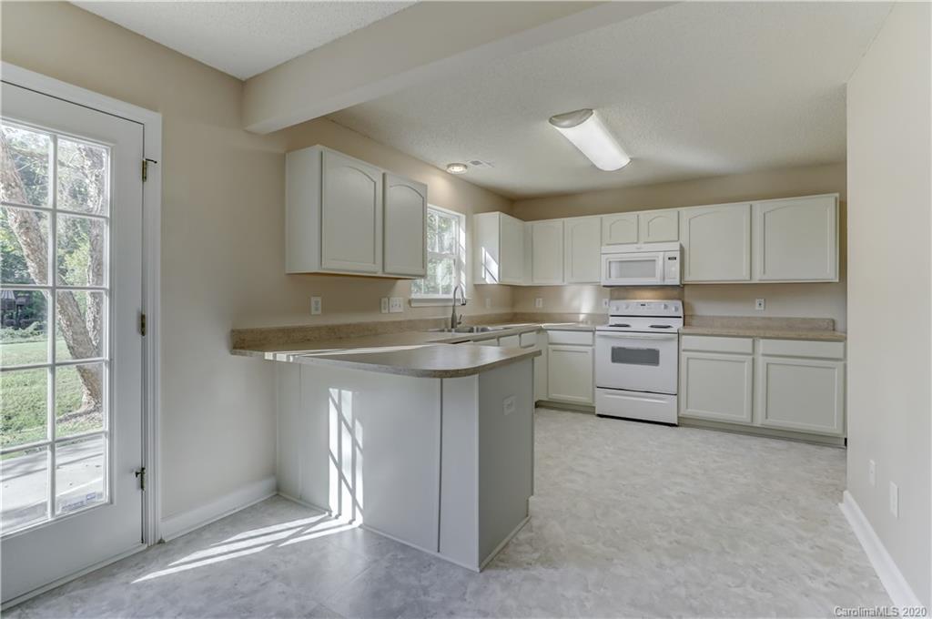 1226 Winding Path Road Clover, SC 29710 - Photo 14 of 41 Gallery Image 14