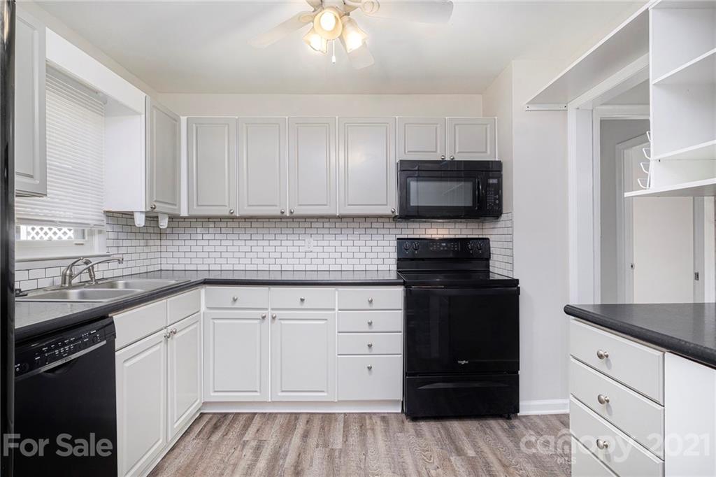 5125 Springview Road Charlotte, NC 28213 - Photo 4 of 20 Gallery Image 4