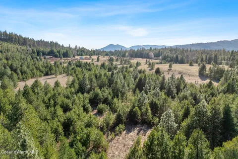 $1,467,500 | 233 James Road, Sagle, ID 83860