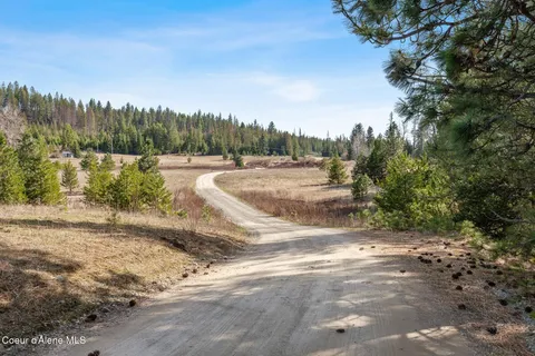 $1,467,500 | 233 James Road, Sagle, ID 83860