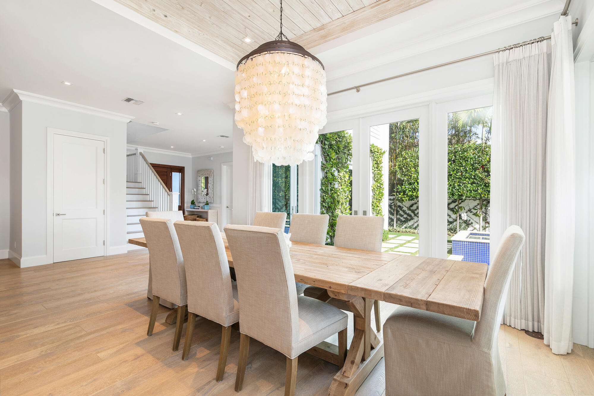 222 Arlington Road West Palm Beach, FL 33405 - Photo 12 of 32 low-8