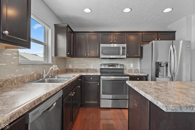 $324,900 | 10529 Pintail Lane, Indianapolis, IN 46239