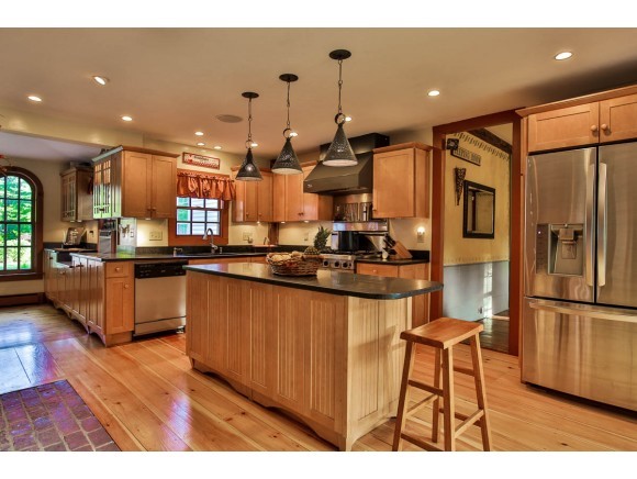 127 Butterfield Mill Road New Boston, NH 03070 - Photo 14 of 36 Gallery Image 14