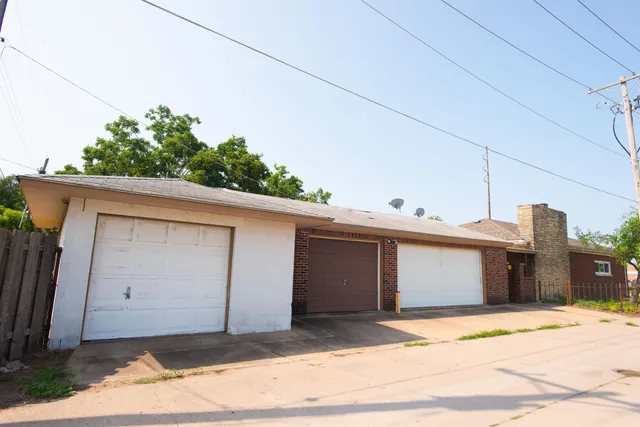 $315,000 | 3234 South Seneca Street, Wichita, KS 67217