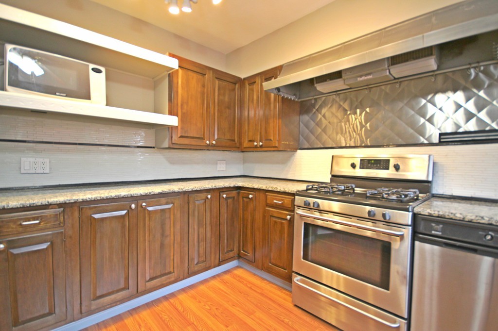 16 Commonwealth Road, Unit 16 Watertown, MA 02472 - Photo 8 of 26 Gallery Image 8