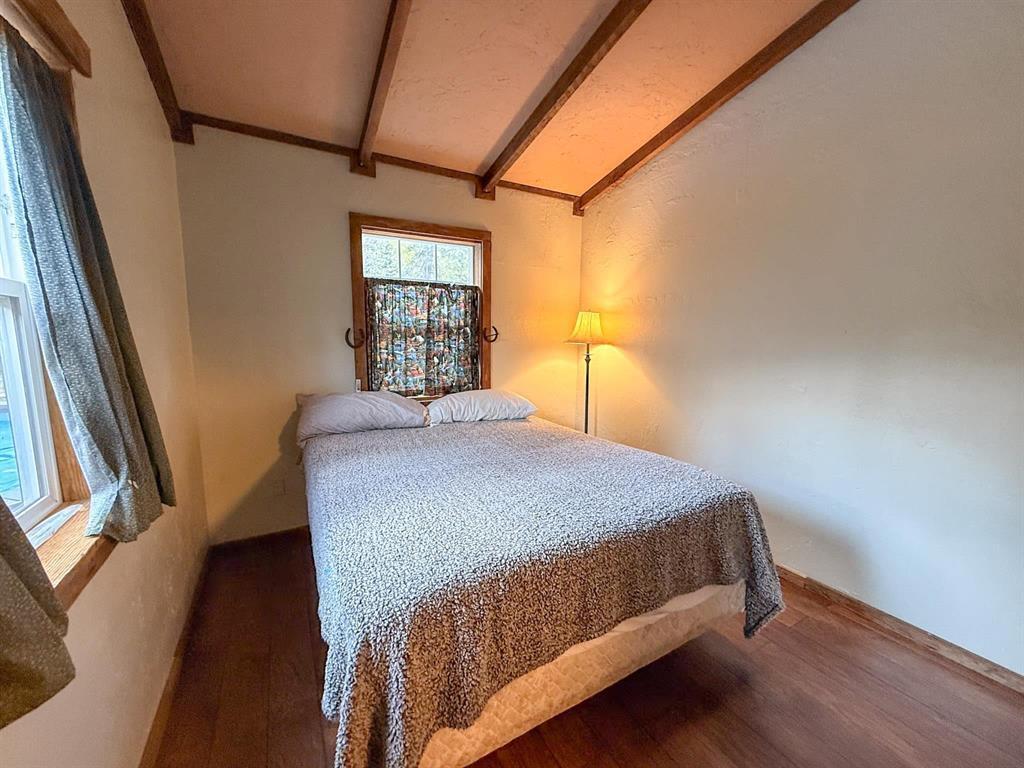 32 Esther Warren Road Etna, CA 96027 - Photo 11 of 26 32 Esther Warren22