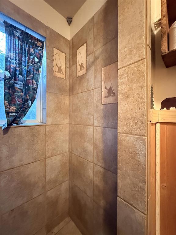 32 Esther Warren Road Etna, CA 96027 - Photo 15 of 26 32 Esther Warren17