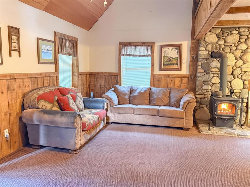 32 Esther Warren Road Etna, CA 96027 - Photo 7 of 26 32 Esther Warren16