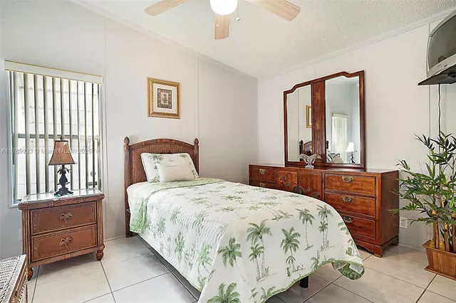 $289,900 | 102 Lake Shore Drive, Pembroke Park, FL 33009