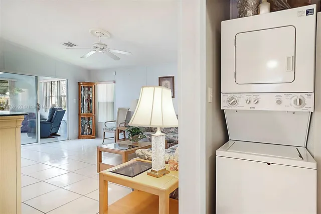 $289,900 | 102 Lake Shore Drive, Pembroke Park, FL 33009